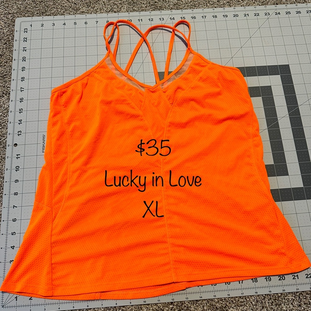 Tennis top